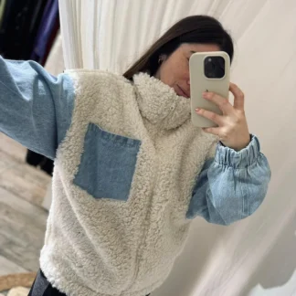 Campera corderito y jean